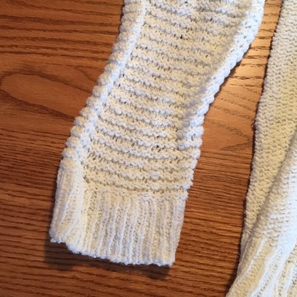 Lauren Conrad bow-back sweater - Picture 3 of 5